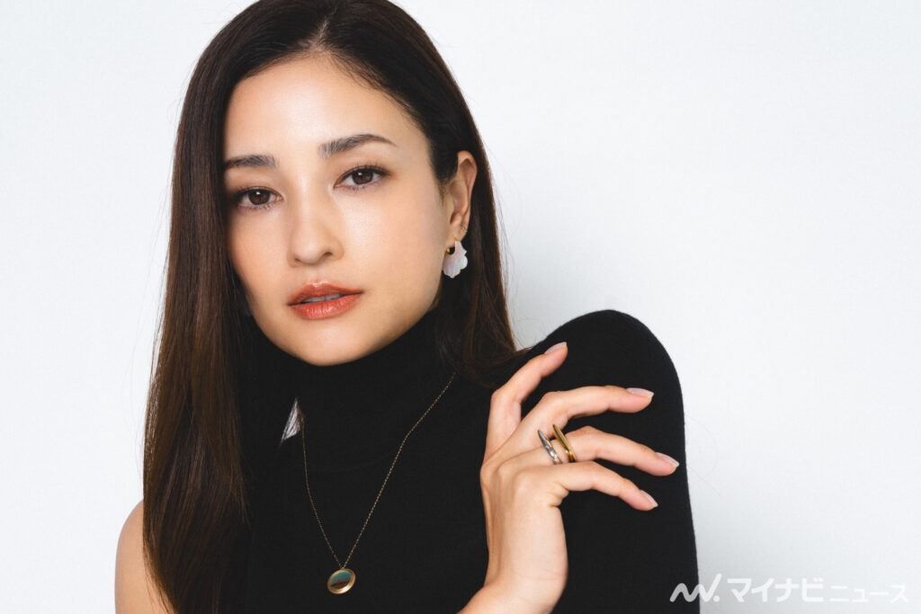 黒木メイサ、アメリカ生活を経て「だいぶフレンドリーに」 7年ぶり地上波ドラマ出演の心境語る
