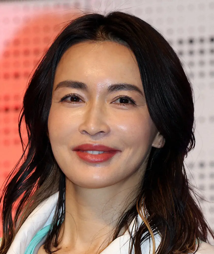 長谷川京子 「遅れて先生が登場」パーティーに招待した大女優の着物に「オシャレ」「粋ですね」