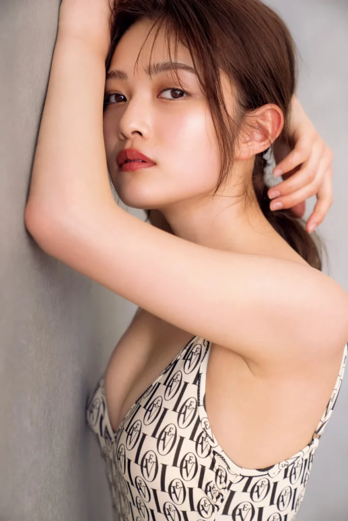 美女になった”井上咲楽、水着グラビア初挑戦「眉毛をカットしたときよりも緊張」 | オリコンニュース