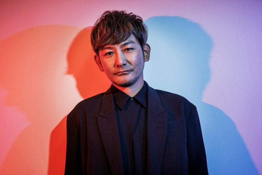 全然ダメ」と言われて始まったポルノグラフィティ新藤晴一の新しい挑戦 | 著名人