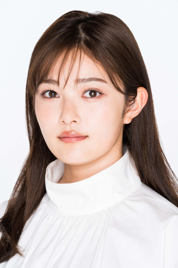 井上咲楽(イノウエ サクラ) | ホリプロオフィシャルサイト