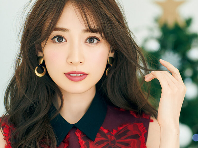 泉里香の髪型が似合う人の３つの条件とは？【ミディアム＆シースルーバング】│Hidehair