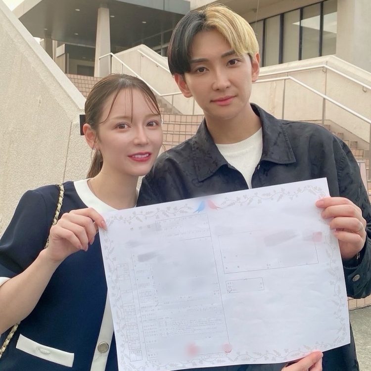 交際0日婚」と話題のYouTuberのヒカルさんと進撃のノアさんが6ヶ月でスピード離婚を報告。