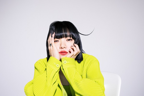 あいみょん、新曲“桜が降る夜は”MVを明日3月5日20時にプレミア公開決定。