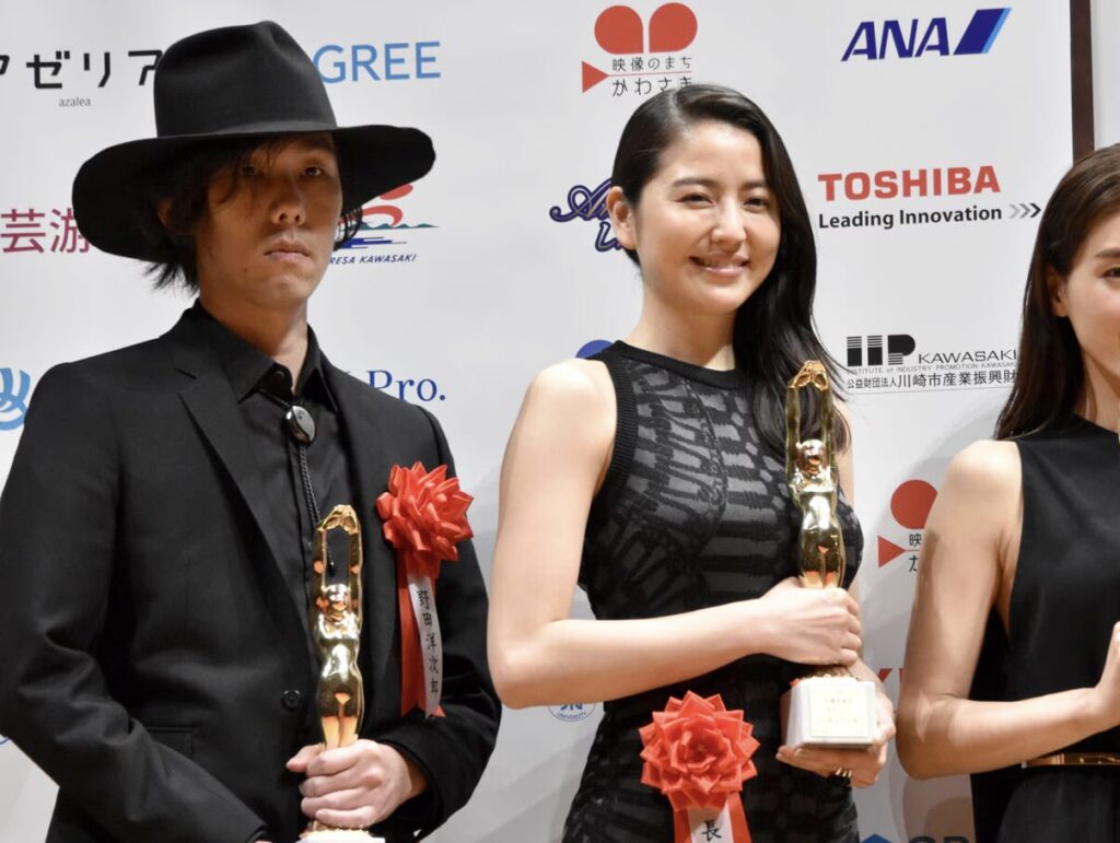 長澤まさみの歴代彼氏7人目：野田洋次郎（2017年頃／映画の接点・食事報道）｜信憑度★★★☆☆