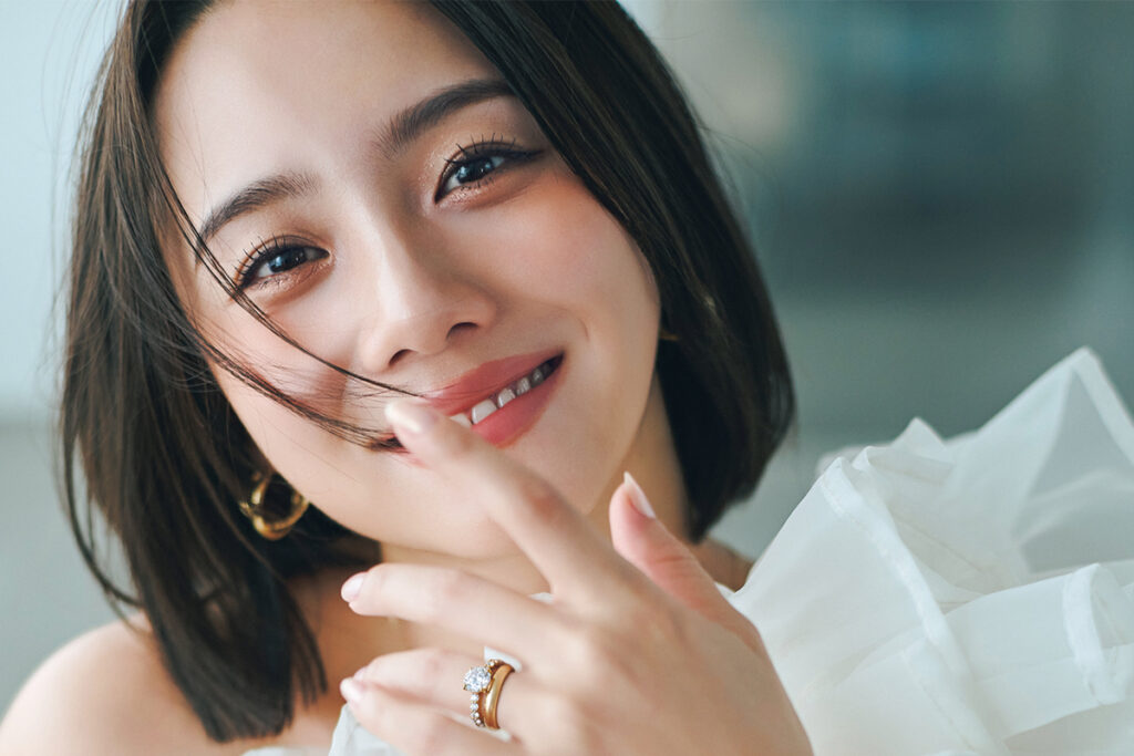 ニューヨークでのプロポーズが話題♡ 伊原 葵さんの結婚を独占インタビュー！ #CanCam