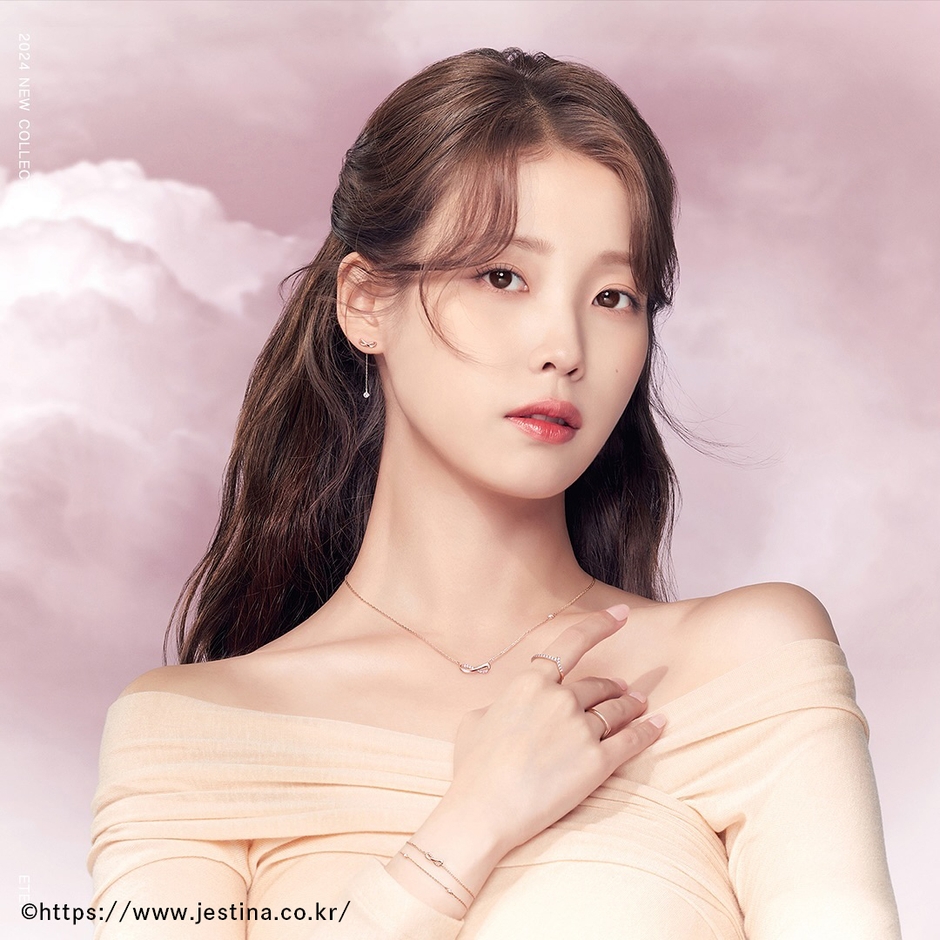 IU」イメージモデルの韓国ブランド「J.ESTINA」が 日本初進出となるQoo10公式ショップをオープン！