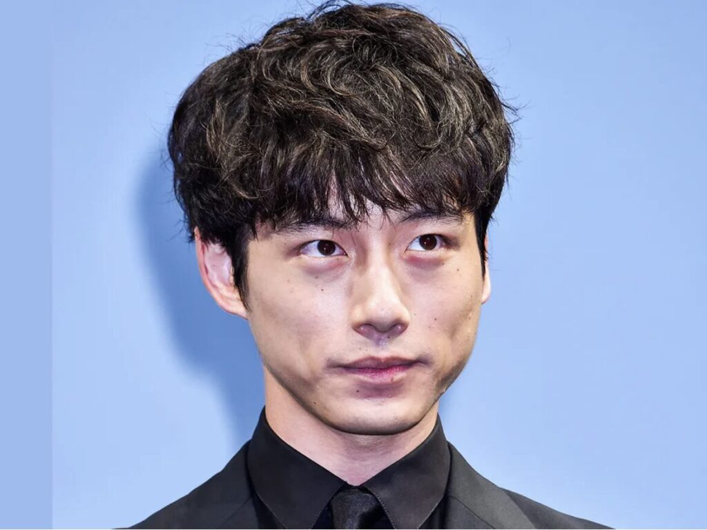 なえなのの歴代彼氏2人目：坂口健太郎（2020年頃／好きなタイプ公言）｜信憑度 ★☆☆☆☆