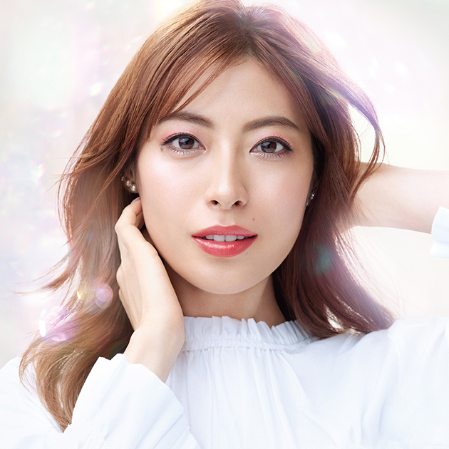 瀧本美織 セザンヌ化粧品 新イメージモデルに決定！ | スターダストプロモーション