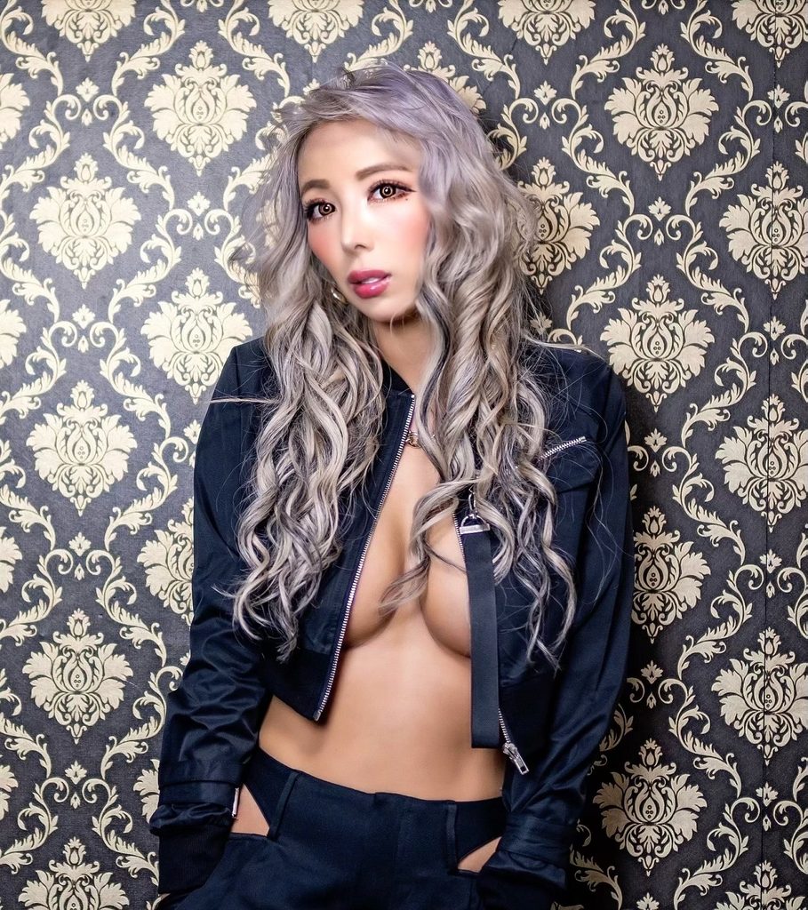 話題の人気セクシー女優霜月るなが 2月10日～12日開催の大阪オートメッセに出演決定！ | NEWSCAST