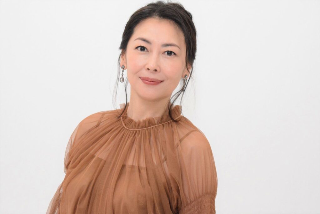 連続ドラマＷ 彼らを見ればわかること」中山美穂 “等身大”から解放され「演じることがとても楽しい」 | 