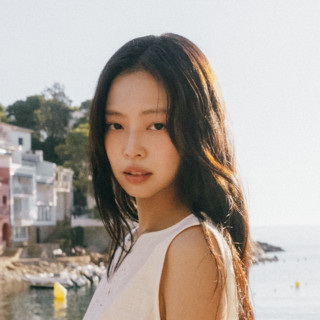 JENNIE | Spotify