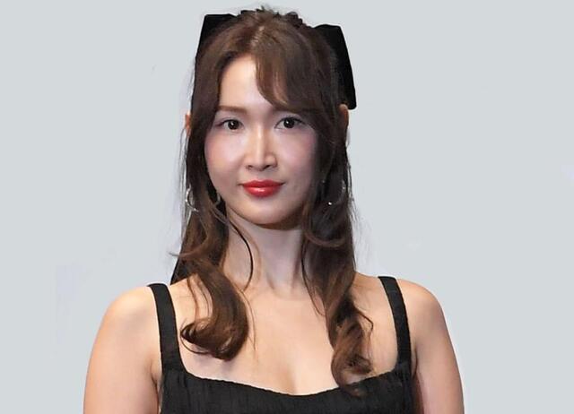 背が高い」「大きくなってる」紗栄子 息子２人と旅へ 脚の長さもオーラも凄っ！ともに英留学中/芸能/デイリースポーツ online
