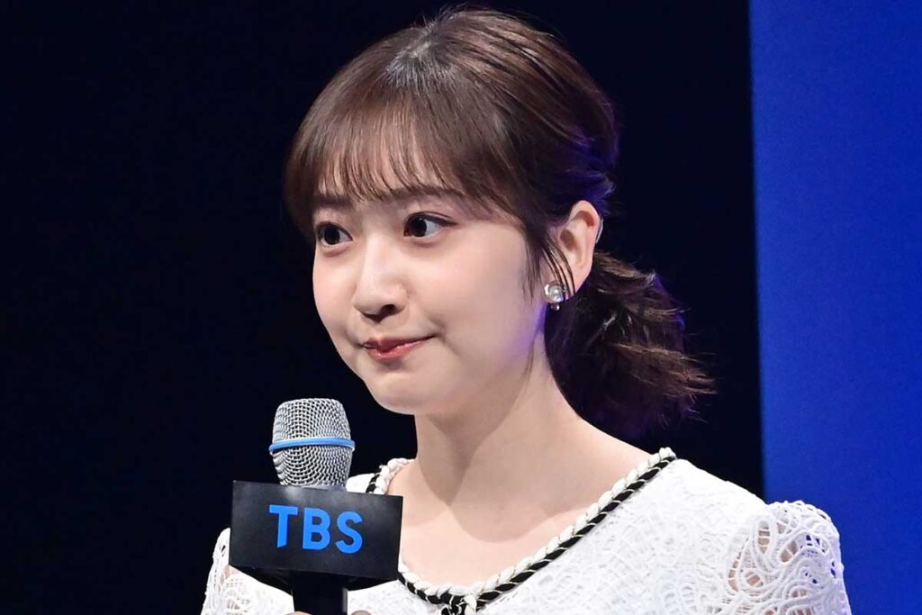 TBS南後杏子アナ、警官服が「可愛すぎる」 敬礼も披露で「こんなに美人な署長さん見たことない」 |