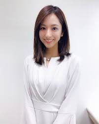 初めまして! TBSアナウンサー田村真子です。 今日からインスタを始めます😳 まめなタイプではありませんが、皆さんに私の担当している番組や会社での日常を知っていただけたらと思っています! 文章を打つだけで緊張しているのですが、、💦よろしくお願いします☺️ 衣装 ...
