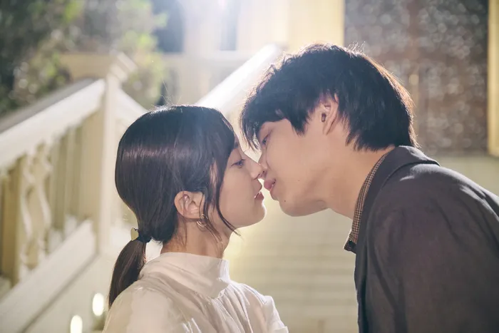 ドラ恋」最終回「付き合って欲しい」 成立ペアの甘いキスにスタジオ興奮＜恋愛ドラマな恋がしたい～Kiss me like a princess～＞ - モデルプレス