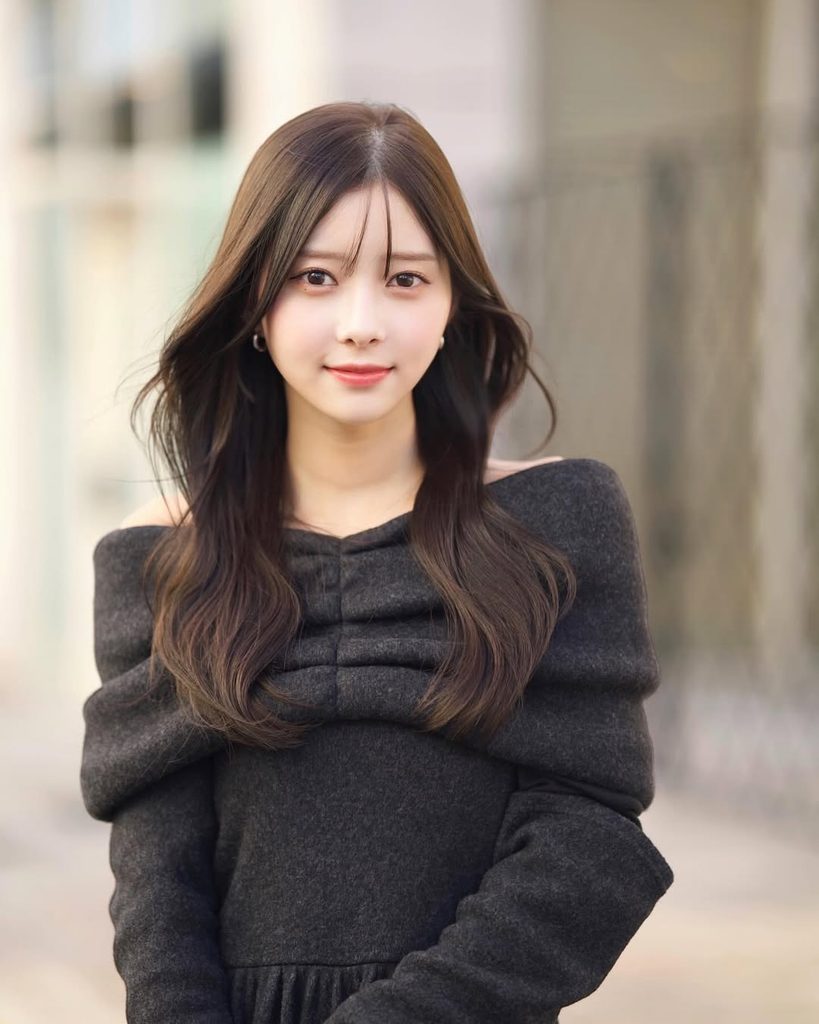 黒髪イメチェンの28歳元イマドキガール、美肌際立つオフショルワンピ「天使のように美しい」「素敵すぎます」：「おっ！」でつながる地元密着のスポーツ応援メディア 西スポWEB OTTO!
