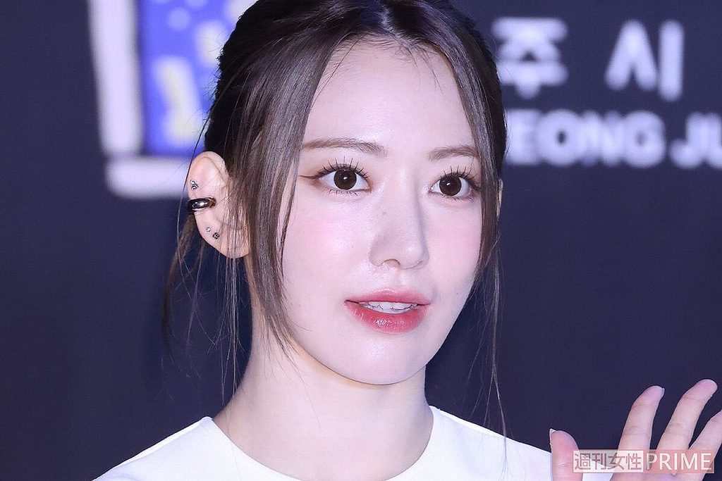 腹筋バキバキ」LE SSERAFIM・宮脇咲良がストイックすぎる、“激変”のウラに過酷トレ - ライブドアニュース