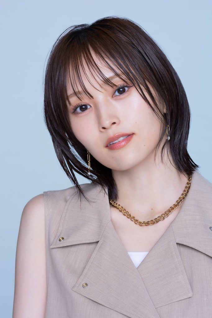 山本彩「お肌のためにはケチらない」を10代から徹底！ニキビ肌を乗り越えた溺愛スキンケア7選 | 美的.com