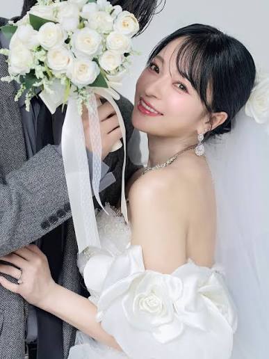 ご報告🕊️ 本日のライブでも発表させていただきましたが この度、結婚いたしました💍 これまで支えてくださった皆さまへの感謝を忘れずに、これからも変わらず活動していきたいと思います！温かく見守っていただけたら嬉しいです🥺 彼との出会いなどについては YouTubeで ...